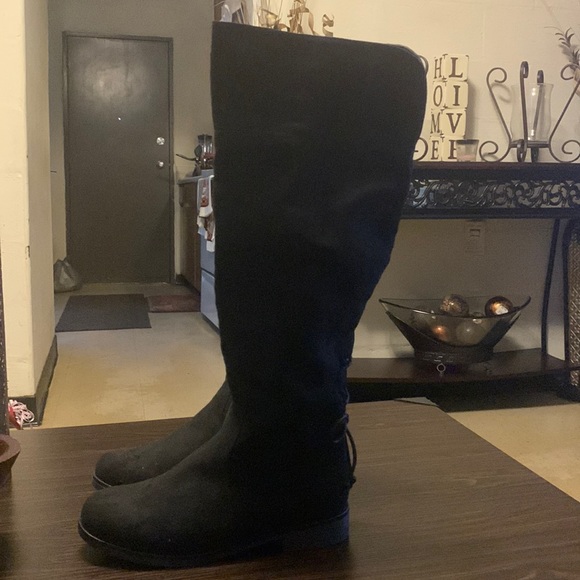 The Children's Place Shoes Little Girl Size 2 Long Black Over The